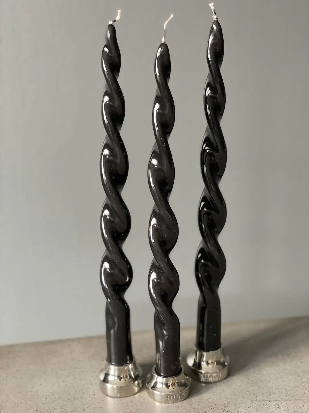 Vio Ljusfabrik kierrekynttilä 2 kpl, kiiltävä musta