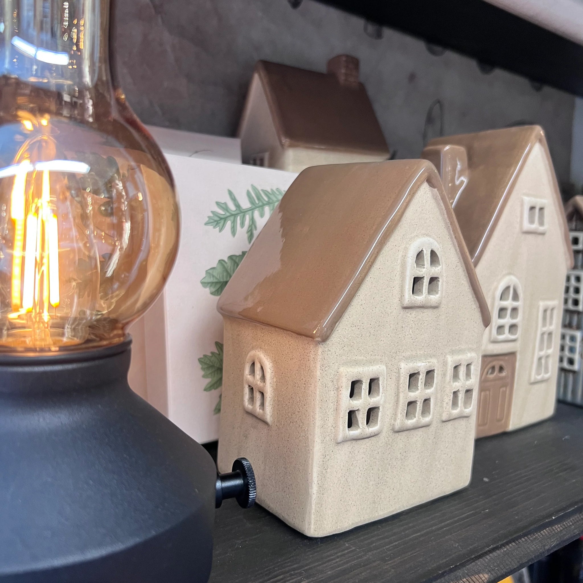 talolyhdyt tuikkutalot